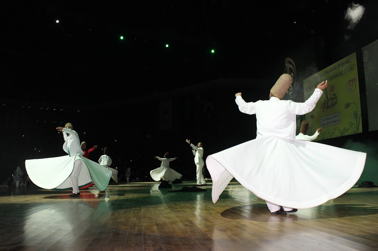 Mevlana'nın Gönülleri Aydınlatan Olağanüstü Öyküleri